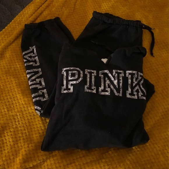 Pink grey/white matching set - Picture 2 of 8